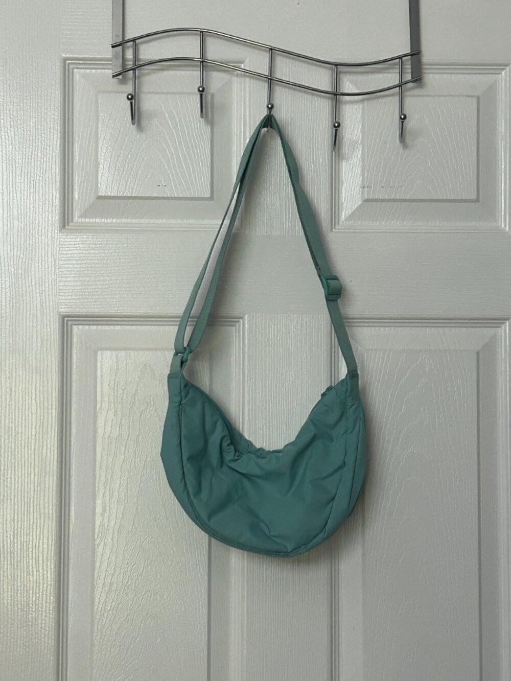 Uniqlo Round Mini Crescent Shoulder Bag Teal Blue Mint Green Nylon - Picture 7 of 9